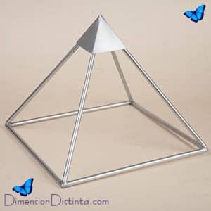 Piramide aluminio 30 cm