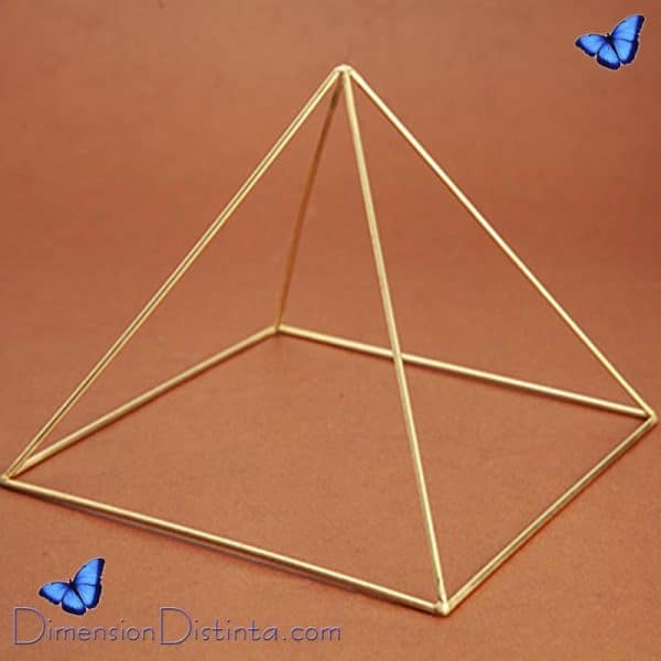 Imagen piramide varillas 20 cm | DimensionDistinta