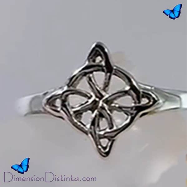 Imagen anillo plata nudo de brujas adaptable | DimensionDistinta